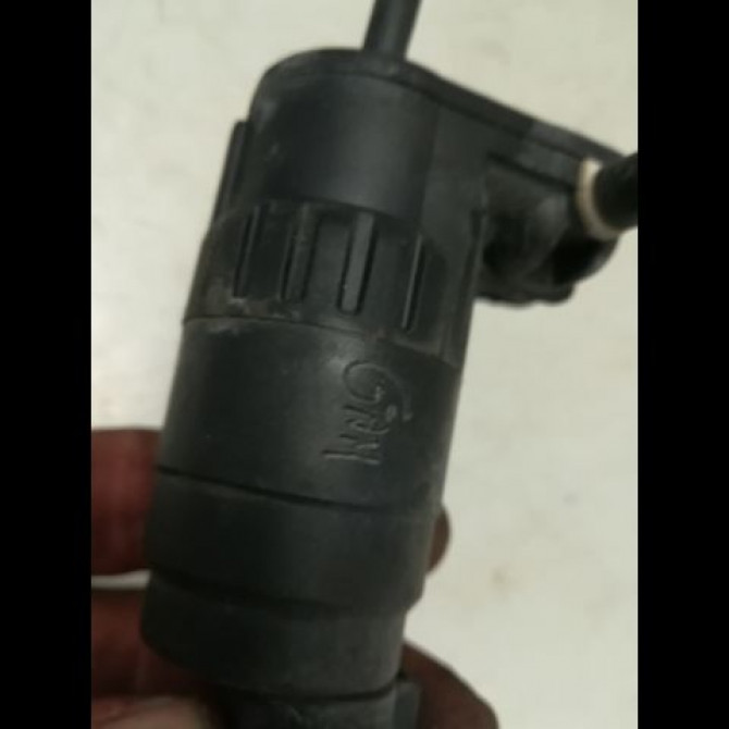 Pompe lave-glace avant occasion AUDI A4 II Phase 2 09-2004->04-2008 2.0 TDi 140ch 1K6955651 3