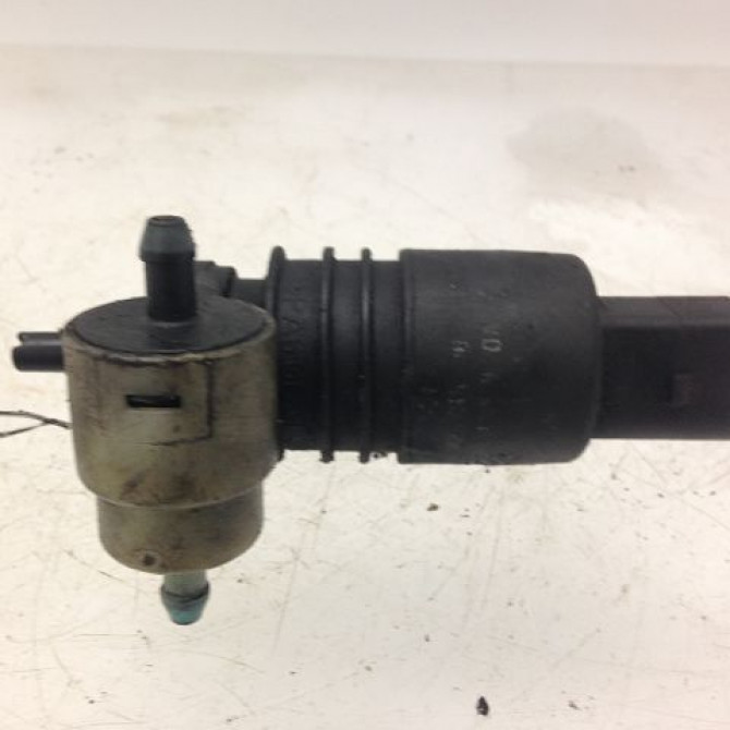 Pompe lave-glace avant occasion VOLKSWAGEN GOLF IV GOLF IV Phase 1 1998-01-01->2005-06-30 1K6955651 1