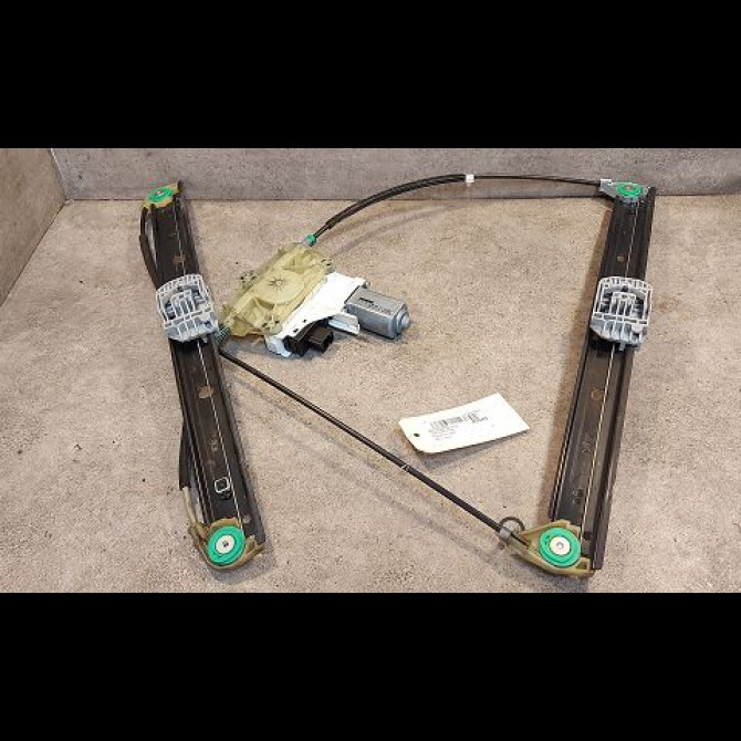 Mecanisme+moteur leve-glace avg occasion AUDI Q7 I Phase 2 04-2009->04-2015 4L0837461E 2