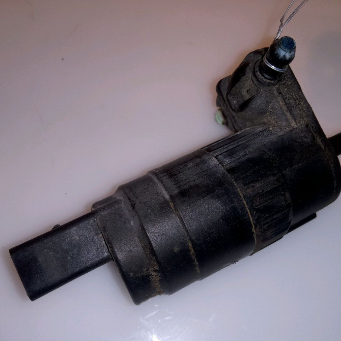 Pompe lave-glace avant occasion SKODA OCTAVIA II Phase 1 06-2004->10-2008 1.9 TDI 105ch 1K6955651 2