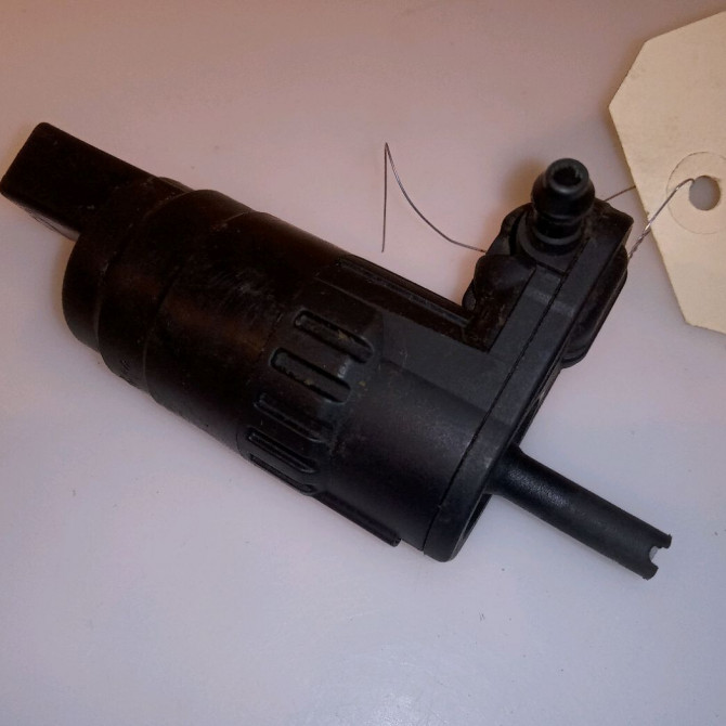 Pompe lave-glace avant occasion AUDI A1 Phase 1 06-2010->03-2015 1.6 TDI 105ch 1K6955651 1