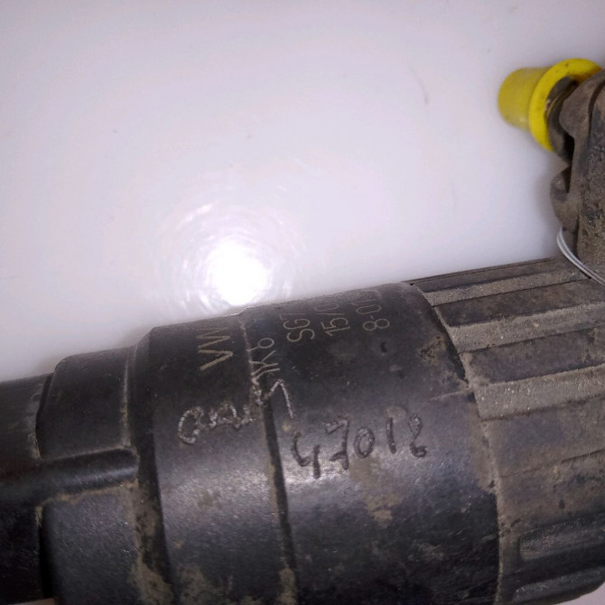 Pompe lave-glace avant occasion VOLKSWAGEN GOLF V Phase 1 11-2003->10-2008 1.9 TDI 105ch 1K6955651 4