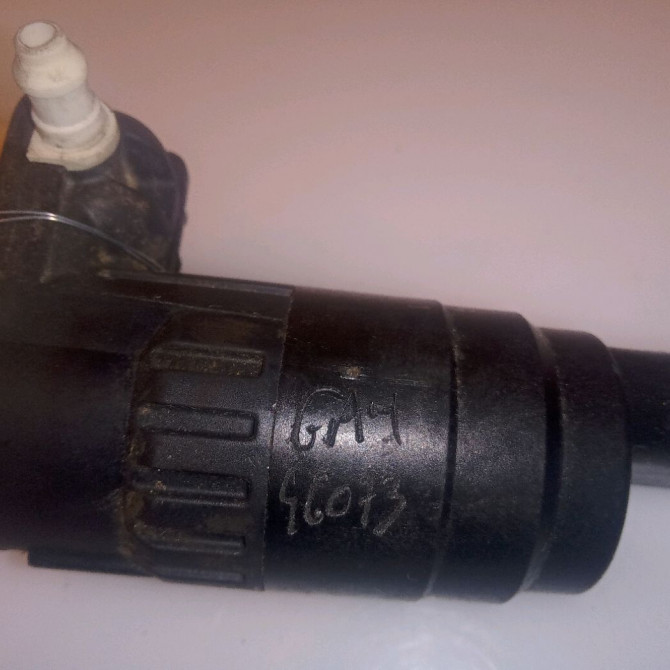 Pompe lave-glace avant occasion AUDI A3 II Phase 2 06-2008->07-2012 1K6955651 4