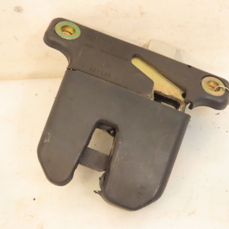 Serrure coffre arrière occasion AUDI A6 II Phase 1 06-1997->07-2001 2.5 TDi 150ch 4B5827505D01C