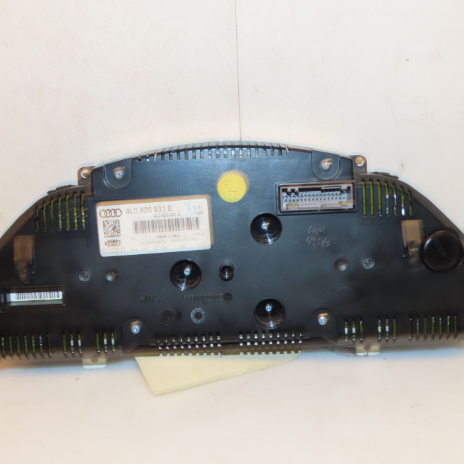 Compteur occasion AUDI Q7 I Phase 2 04-2009->04-2015 4L0920931D 2