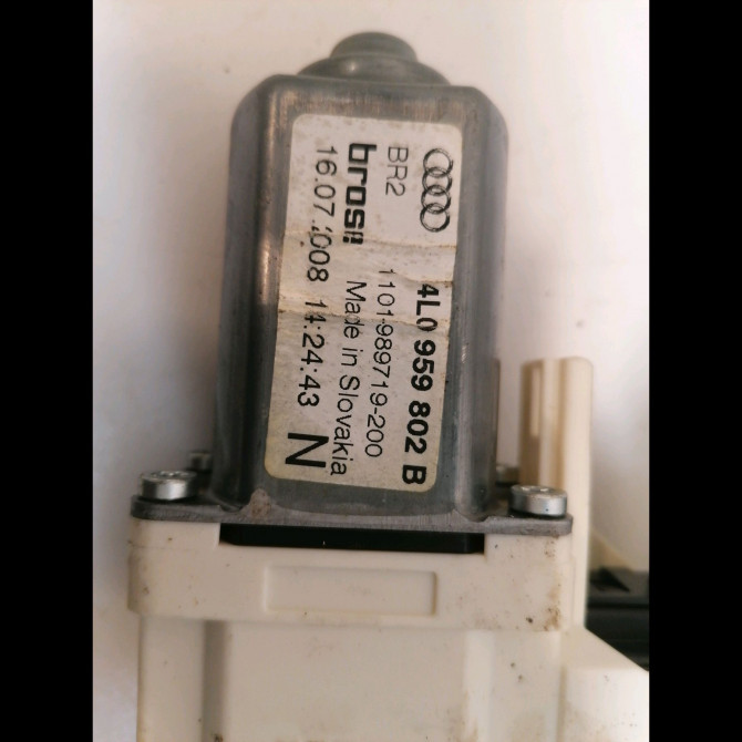 Mecanisme + moteur lève-glace avant droit occasion AUDI Q7 I Phase 2 04-2009->04-2015 4L0837462E 3