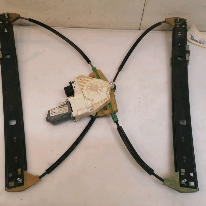Mecanisme+moteur leve-glace ard occasion AUDI Q7 I Phase 2 04-2009->04-2015 4L0839462D 2