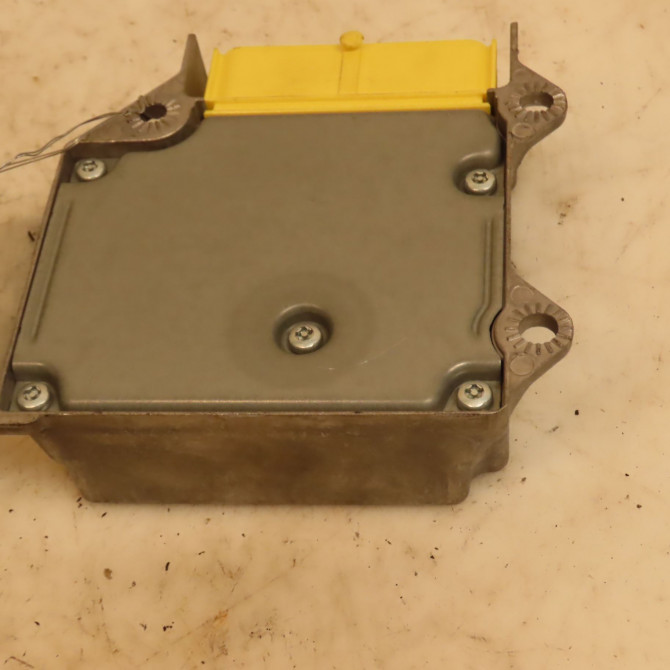 Boitier pyrotechnique occasion AUDI Q7 I Phase 2 04-2009->04-2015 2