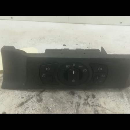 Interrupteur commande de phares occasion B.M.W. SERIE 5 V Phase 1 07-2003->03-2007 530d 218ch 61316924103