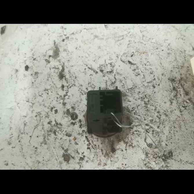 Bouton de warning occasion PEUGEOT PARTNER I Phase 2 11-2002->05-2008 2.0 HDI 6554V6 2