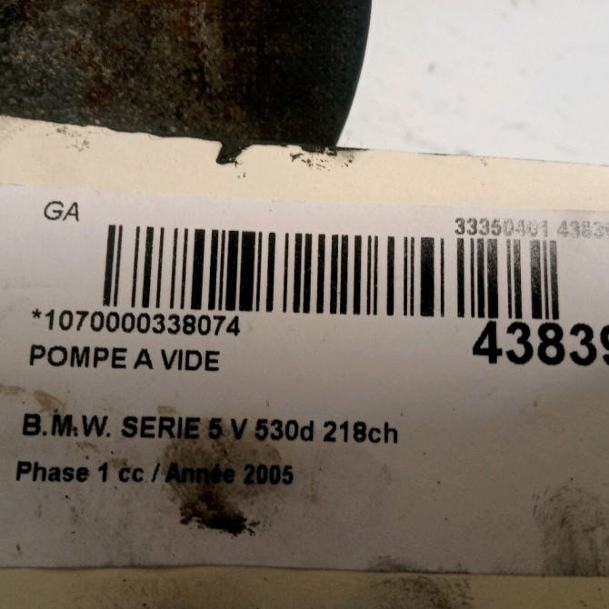 Pompe a vide occasion B.M.W. SERIE 5 V Phase 1 07-2003->03-2007 530d 218ch 11667795142 3