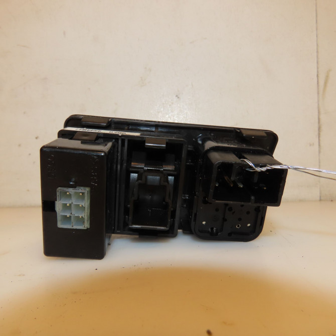 Commande rétroviseurs extérieures électriques occasion CHEVROLET SPARK Phase 1 01-2010->09-2012 1.2 16v 81ch 96409668 2