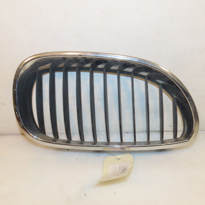 Grille d pare-choc av occasion B.M.W. SERIE 5 V Phase 1 07-2003->03-2007 51117049244 1