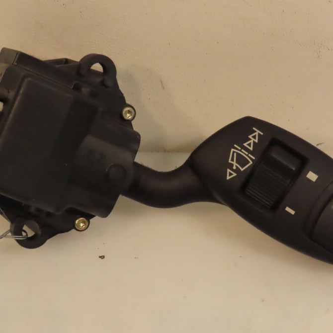 Commande essuie glace occasion B.M.W. SERIE 5 V Phase 1 07-2003->03-2007 530d 218ch 61316924106 1