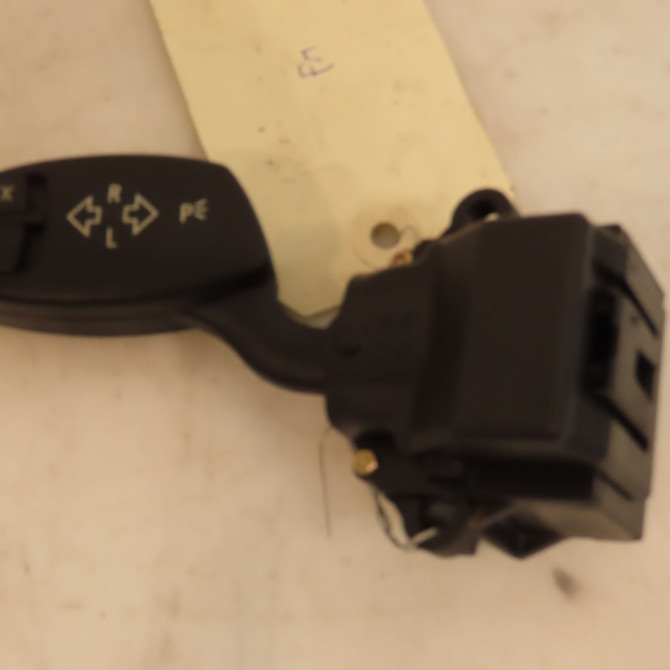 Commande clignotant occasion B.M.W. SERIE 5 V Phase 1 07-2003->03-2007 530d 218ch 61316924103 1
