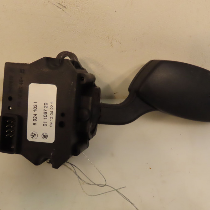 Commande clignotant occasion B.M.W. SERIE 5 V Phase 1 07-2003->03-2007 530d 218ch 61316924103 2