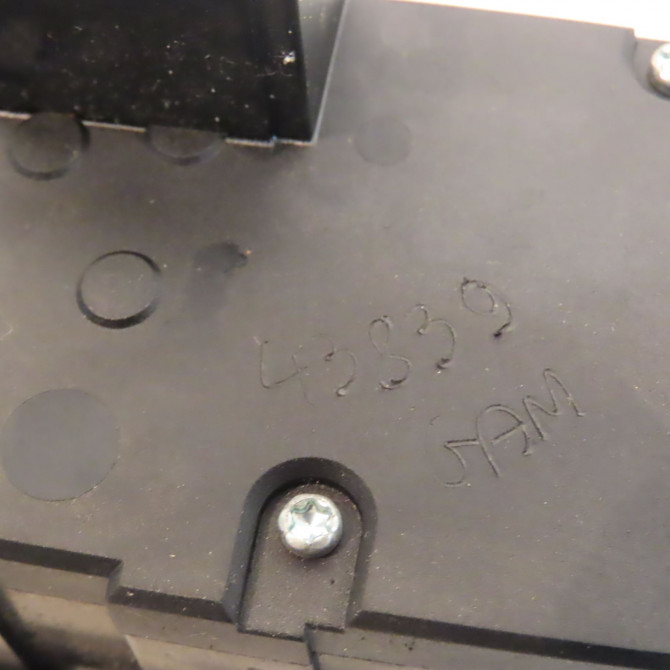 Interrupteur commande de phares occasion B.M.W. SERIE 5 V Phase 1 07-2003->03-2007 530d 218ch 61316924103 3