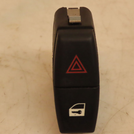 Bouton de warning occasion B.M.W. SERIE 5 V Phase 1 07-2003->03-2007 530d 218ch 61316919506