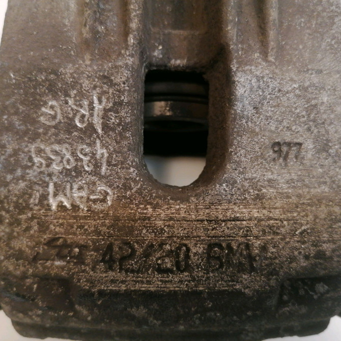 Etrier de frein arrière gauche occasion B.M.W. SERIE 5 V Phase 1 07-2003->03-2007 530d 218ch 34216758057 3