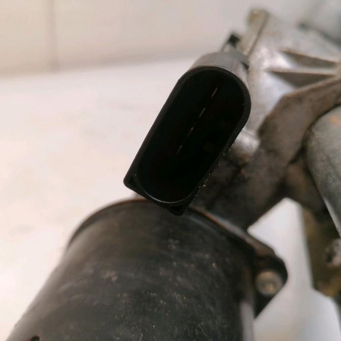 Moteur essuie-glace avant occasion B.M.W. SERIE 5 V Phase 1 07-2003->03-2007 530d 218ch 61617194029 4