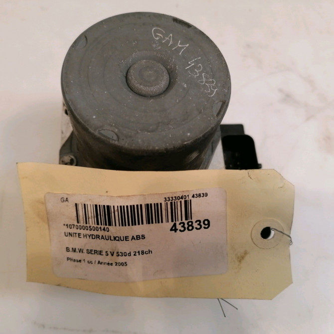 Unité hydraulique ABS occasion B.M.W. SERIE 5 V Phase 1 07-2003->03-2007 530d 218ch 4