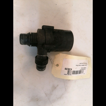Pompe a eau occasion B.M.W. SERIE 5 V Phase 1 07-2003->03-2007 530d 218ch 11517790472