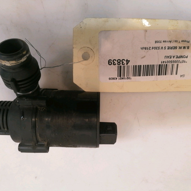 Pompe a eau occasion B.M.W. SERIE 5 V Phase 1 07-2003->03-2007 530d 218ch 11517790472 6