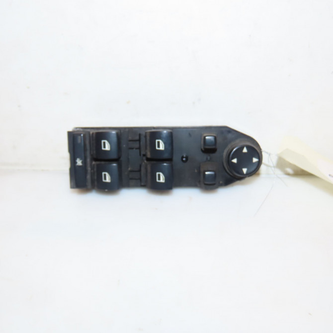 Commande lève-glace porte avant gauche occasion B.M.W. SERIE 5 V Phase 1 07-2003->03-2007 530d 218ch 1