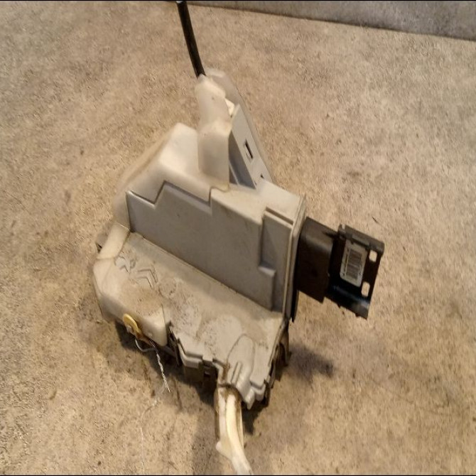 Serrure porte ard occasion PEUGEOT 508 Phase 1 04-1995->04-1999 2.0 HDI 163ch 9819263380 3