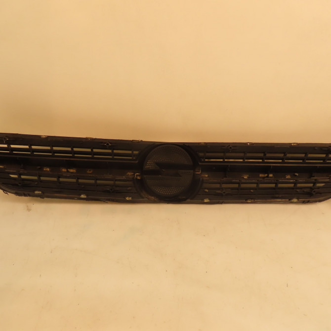 Calandre occasion OPEL VECTRA III Phase 1 06-2002->10-2005 2.2 DTI 16v 125ch 13103966 2