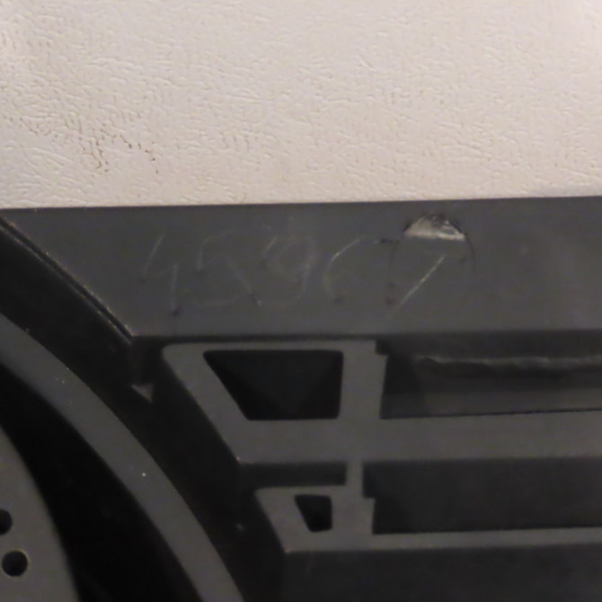 Calandre occasion OPEL VECTRA III Phase 1 06-2002->10-2005 2.2 DTI 16v 125ch 13103966 3