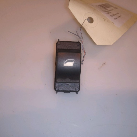 Commande lève-glace porte avant droite occasion PEUGEOT 3008 I Phase 1 04-2009->12-2013 1.6 HDI 112ch 6490X3