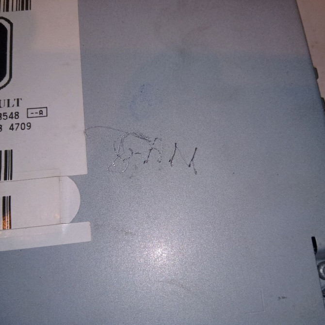 Autoradio occasion RENAULT TWINGO II Phase 1 06-2007->11-2011 1.2i 16v 75ch 4