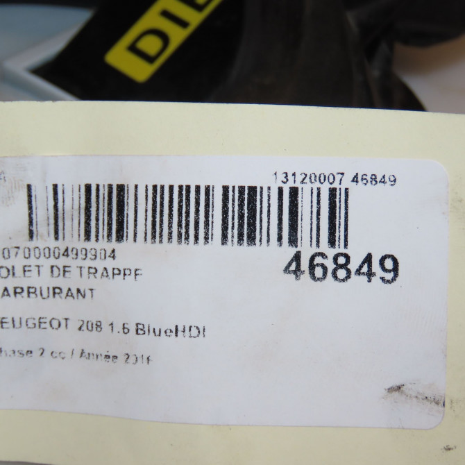 Volet de trappe carburant occasion PEUGEOT 208 Phase 2 04-2015->... 1.6 BlueHDI 75ch 9673905980 3