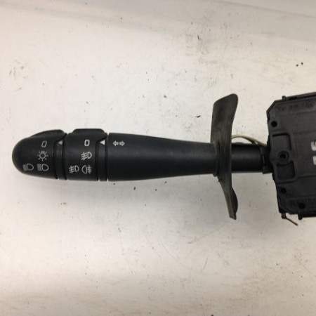 Commande clignotant occasion RENAULT CLIO II Phase 2 06-2001->07-2006 1.5 DCI 65ch 7701066570