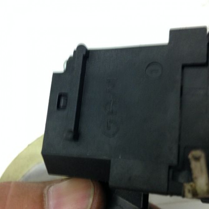 Commande clignotant occasion RENAULT CLIO II Phase 2 06-2001->07-2006 1.5 DCI 65ch 7701066570 3