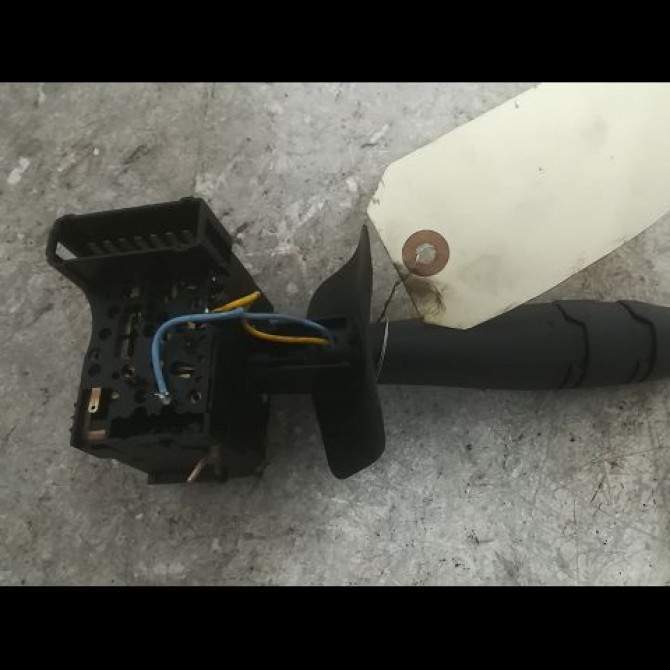 Commande clignotant occasion RENAULT CLIO CAMPUS II Phase 1 07-2006->07-2009 1.5 DCI 70ch 7701066570 2