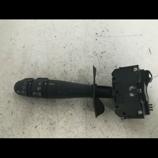 Commande clignotant occasion RENAULT CLIO II Phase 2 06-2001->07-2006 1.5 DCI 80ch 7701066570 1