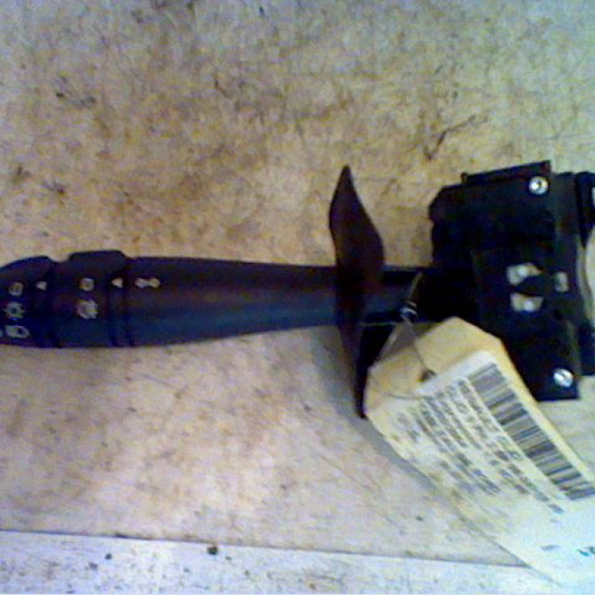 Commande clignotant occasion RENAULT CLIO II Phase 1 03-1998->06-2001 1.2i 7701066570 1