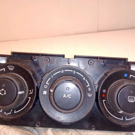 Commande de chauffage occasion PEUGEOT 308 I Phase 1 09-2007->03-2011 1.6 HDI 16v 90ch 6452G1
