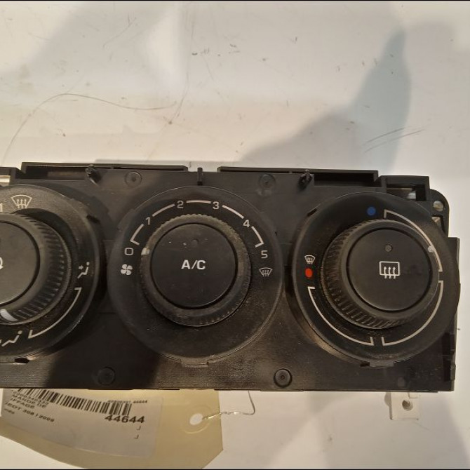 Commande de chauffage occasion PEUGEOT 308 I 6452G1 1