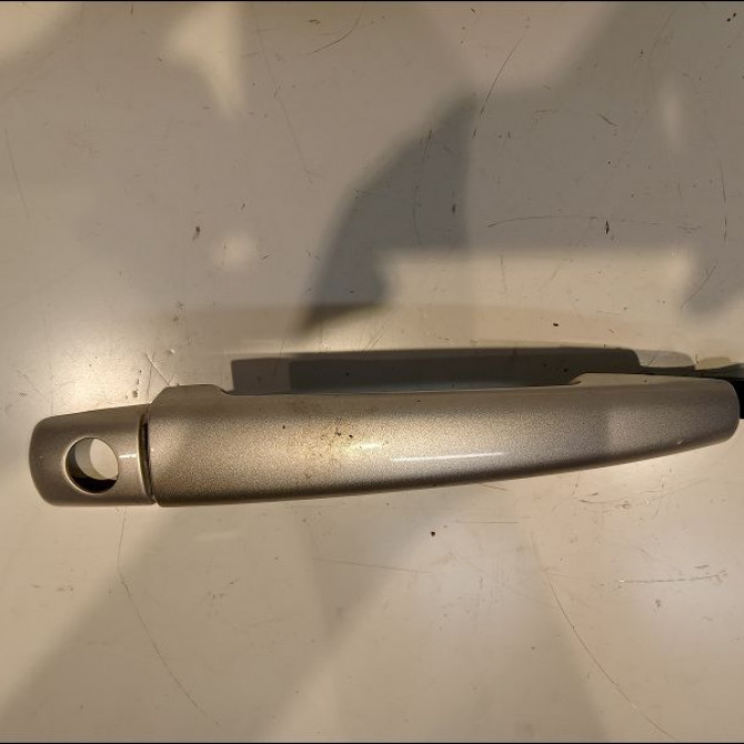 Poignee ext porte avg occasion PEUGEOT 208 208 Phase 1 2012-03-01->2015-09-30 1.2 VTI 82ch 9101GF 1