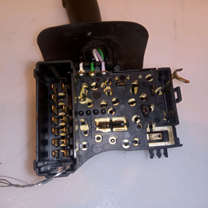 Commande clignotant occasion RENAULT CLIO CAMPUS II Phase 1 07-2006->07-2009 1.5 DCI 65ch 7701066570 3