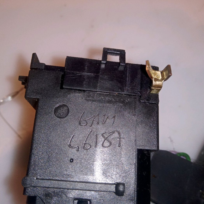 Commande clignotant occasion RENAULT CLIO CAMPUS II Phase 1 07-2006->07-2009 1.5 DCI 65ch 7701066570 4