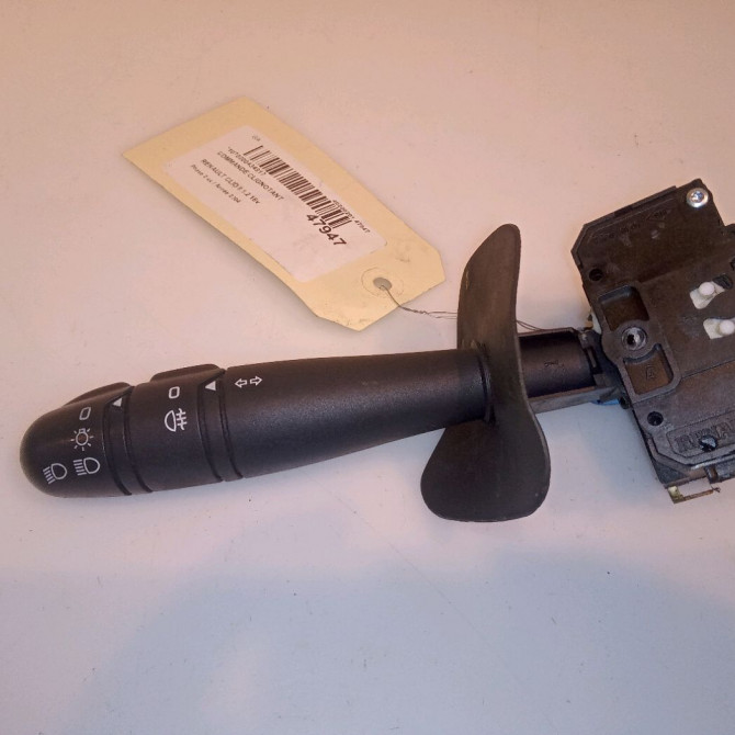 Commande clignotant occasion RENAULT CLIO II Phase 2 06-2001->07-2006 1.2 16v 7701066570 1
