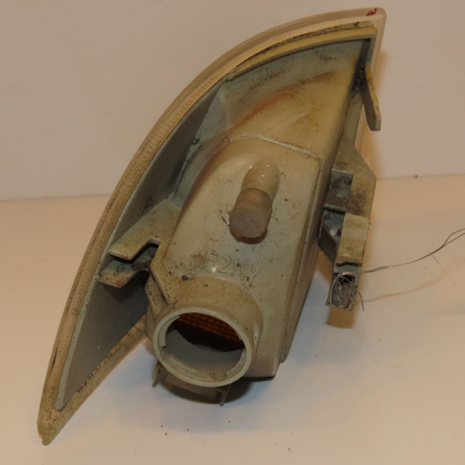 Clignotant gauche occasion RENAULT ESPACE II Phase 1 04-1991->02-1995 2.1 DT 2