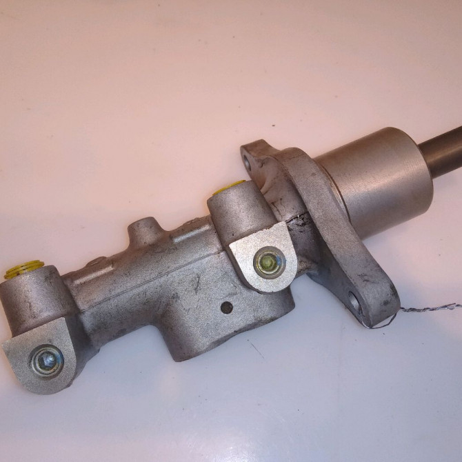 Maitre cylindre occasion CITROEN C5 II Phase 1 04-2008->... 2.0 HDi 140ch 4601Y7 1