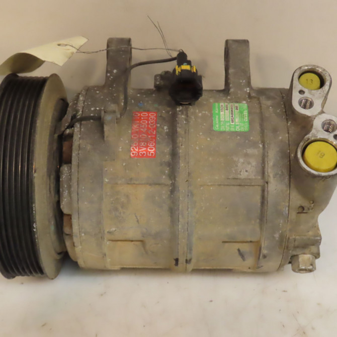 Compresseur air conditionne occasion NISSAN TERRANO I 92600VK110 2