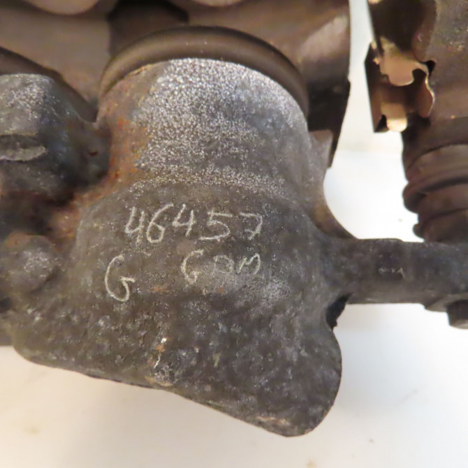 Etrier de frein avant gauche occasion PEUGEOT 407 COUPE Phase 1 10-2005->12-2011 2.2i 163ch 4