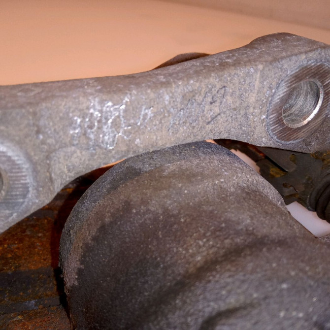 Etrier de frein avant droit occasion PEUGEOT 208 208 Phase 1 2012-03-01->2015-09-30 1.2 VTI 82ch 1617292180 3